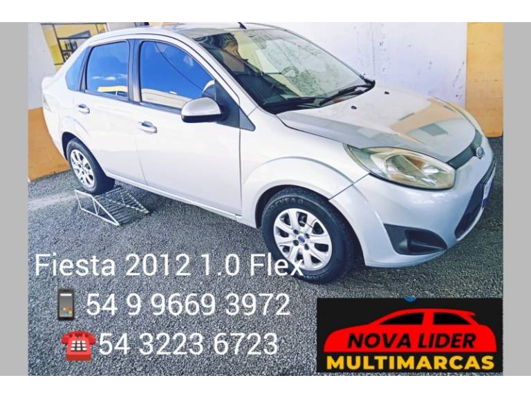 FORD - FIESTA - 2011/2012 - Prata - R$ 26.900,00