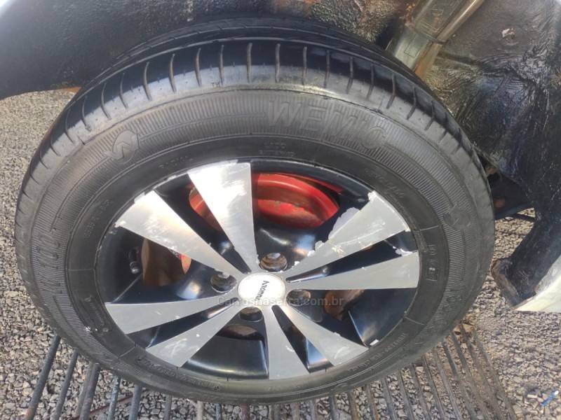 VOLKSWAGEN - SAVEIRO - 2009/2009 - Prata - R$ 36.900,00