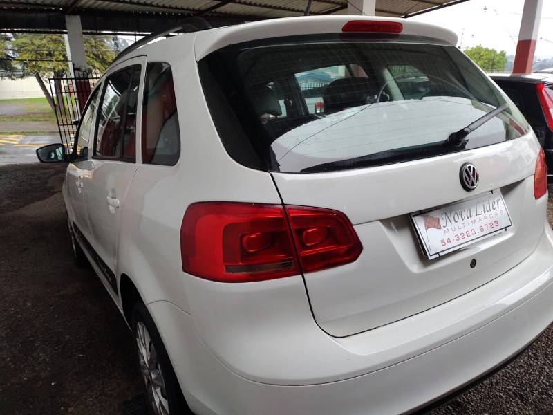 VOLKSWAGEN - SPACEFOX - 2013/2014 - Branca - R$ 39.900,00
