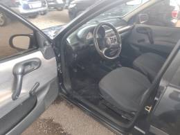 CHEVROLET - CORSA - 2001/2001 - Preta - R$ 14.500,00