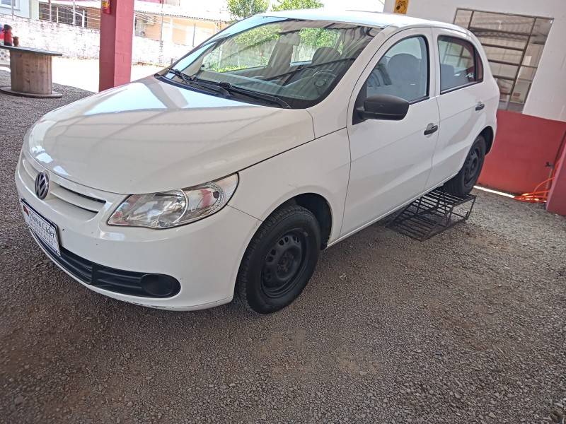 VOLKSWAGEN - GOL - 2010/2010 - Branca - R$ 24.900,00