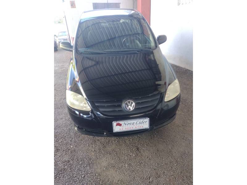 VOLKSWAGEN - FOX - 2008/2009 - Preta - R$ 24.500,00