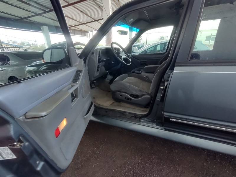 FORD - EXPLORER - 1994/1994 - Cinza - R$ 27.900,00