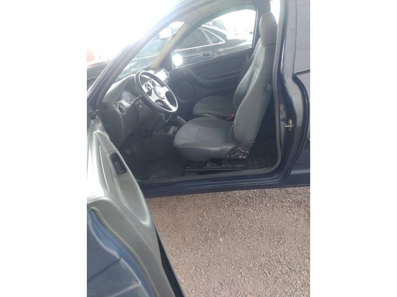 CHEVROLET - CELTA - 2005/2005 - Azul - R$ 13.500,00