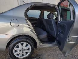 VOLKSWAGEN - VOYAGE - 2011/2012 - Prata - R$ 31.700,00
