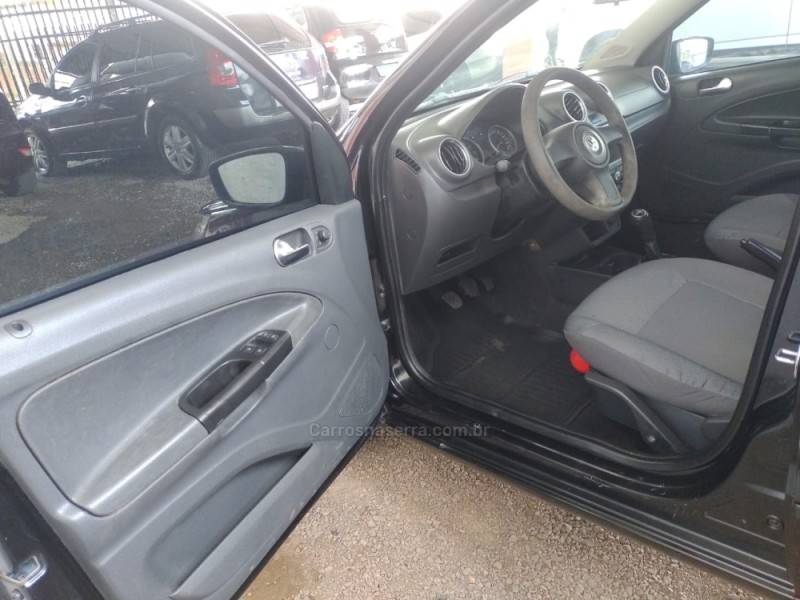 VOLKSWAGEN - GOL - 2010/2011 - Preta - R$ 27.900,00
