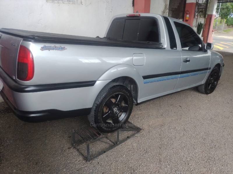 VOLKSWAGEN - SAVEIRO - 2003/2003 - Prata - R$ 34.900,00
