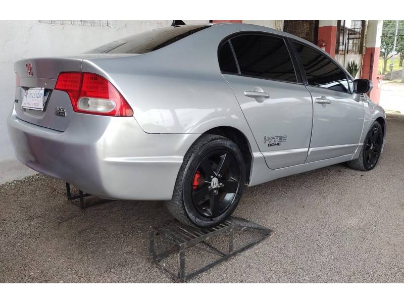 HONDA - CIVIC - 2007/2008 - Prata - R$ 45.900,00