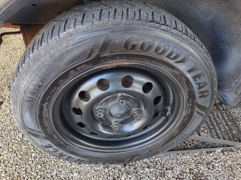 FORD - FIESTA - 2006/2006 - Preta - R$ 22.900,00