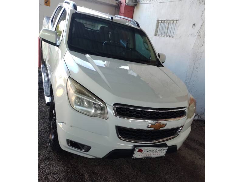 CHEVROLET - S10 - 2013/2013 - Branca - R$ 112.000,00