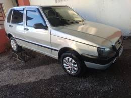 FIAT - UNO - 2005/2006 - Prata - R$ 17.900,00