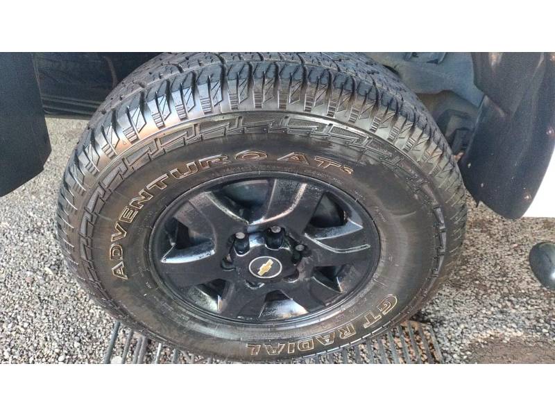 CHEVROLET - S10 - 2013/2013 - Branca - R$ 112.000,00