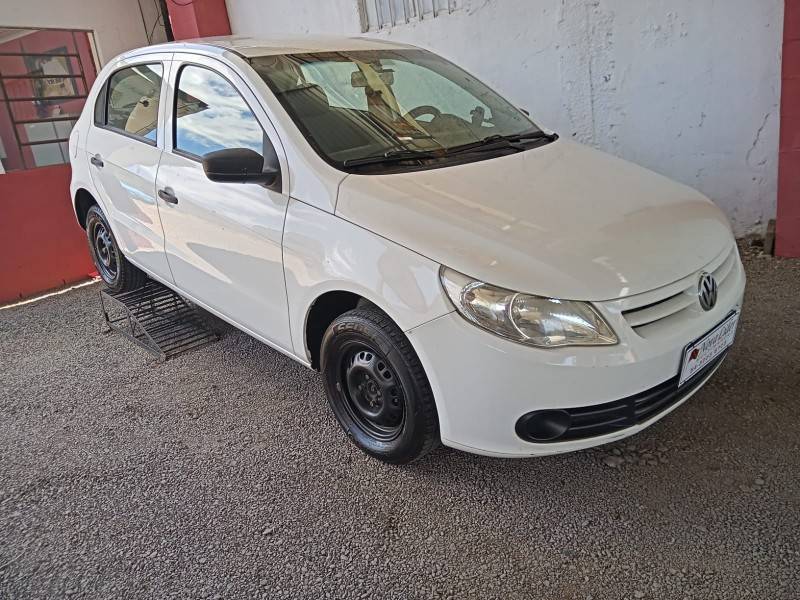 VOLKSWAGEN - GOL - 2010/2010 - Branca - R$ 24.900,00