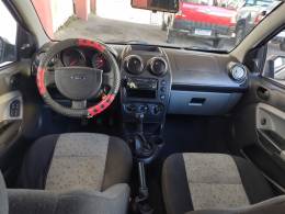 FORD - FIESTA - 2009/2010 - Preta - R$ 21.500,00