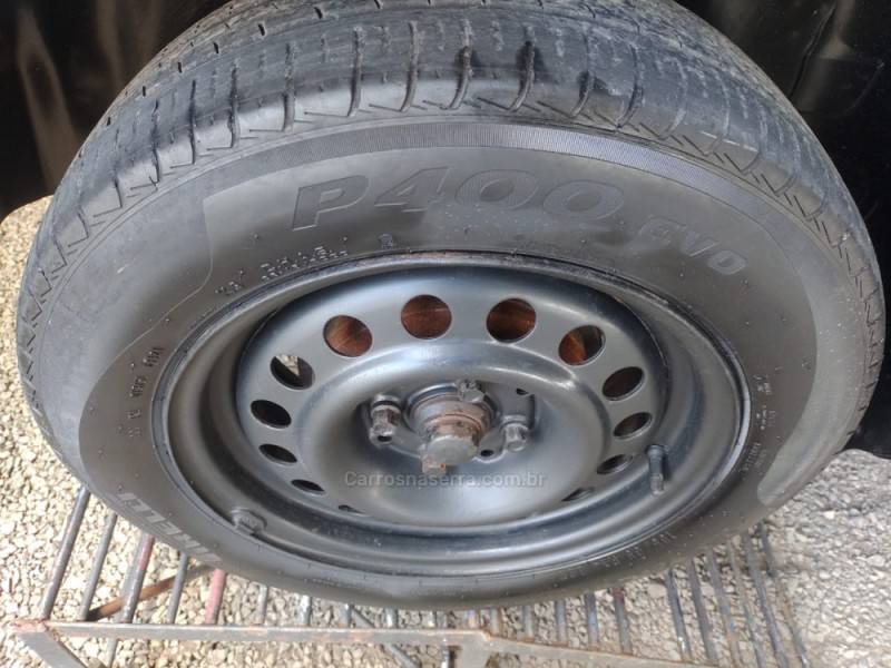 VOLKSWAGEN - GOL - 2010/2011 - Preta - R$ 27.900,00