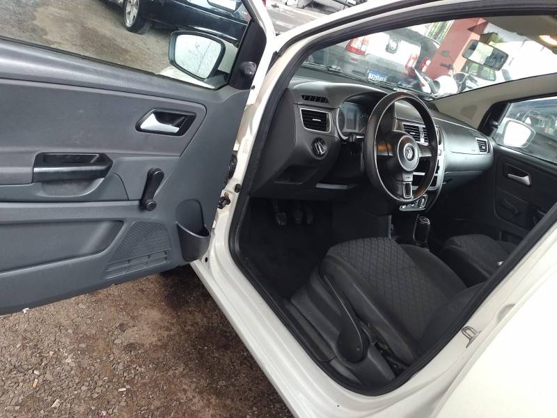 VOLKSWAGEN - SPACEFOX - 2013/2014 - Branca - R$ 39.900,00